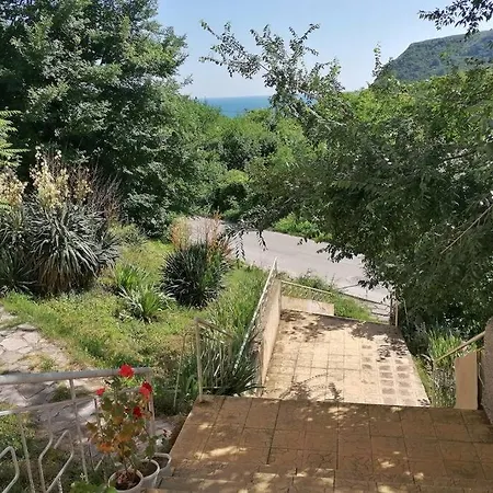 Victoria 42,green, Peaceful And Relaxing Appartamento Kavarna